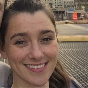 Meet your Posher, Danielle